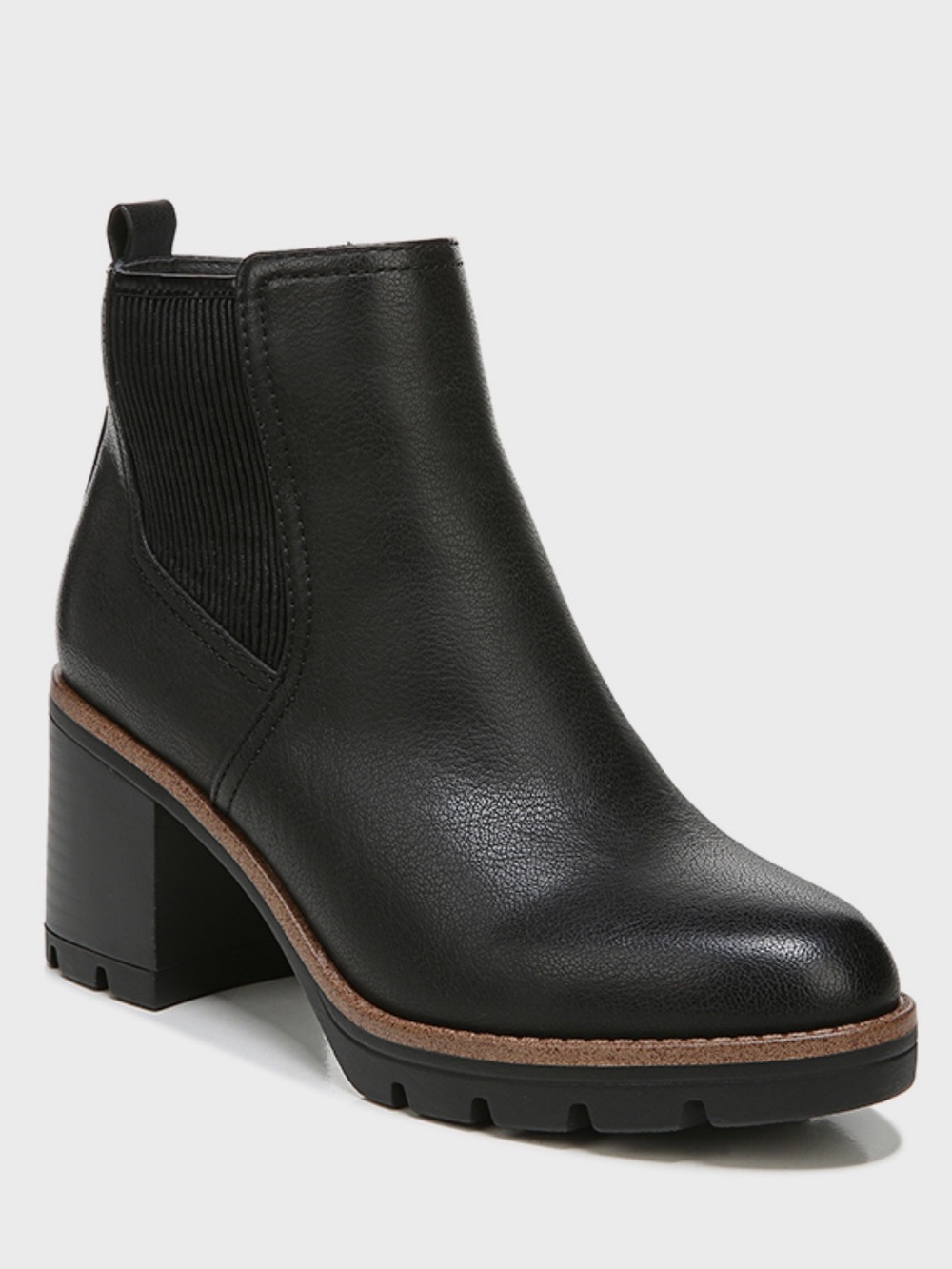 Naturalizer Madalynngore Textured Heeled Chelsea Boots